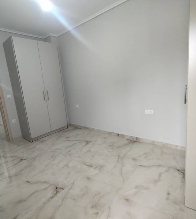 4. L7593.jpg